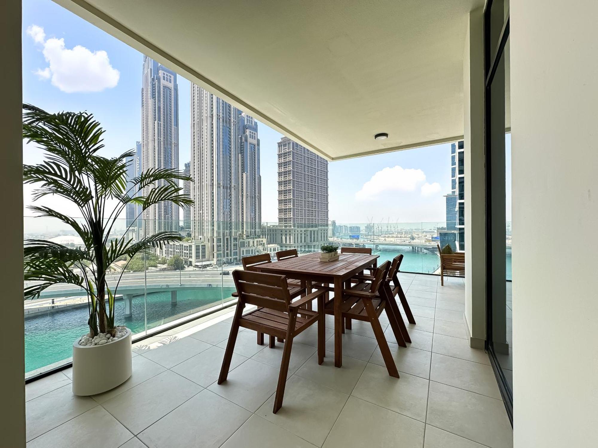 Apartment Trophy-ride In Equestrian Elegance W Private Entr *