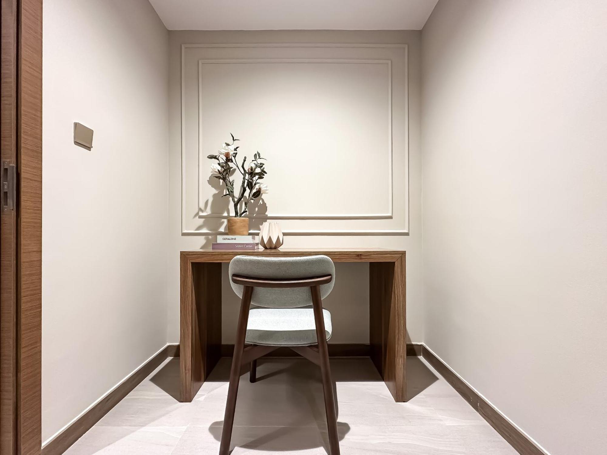 Trophy-ride In Equestrian Elegance W Private Entr Apartment