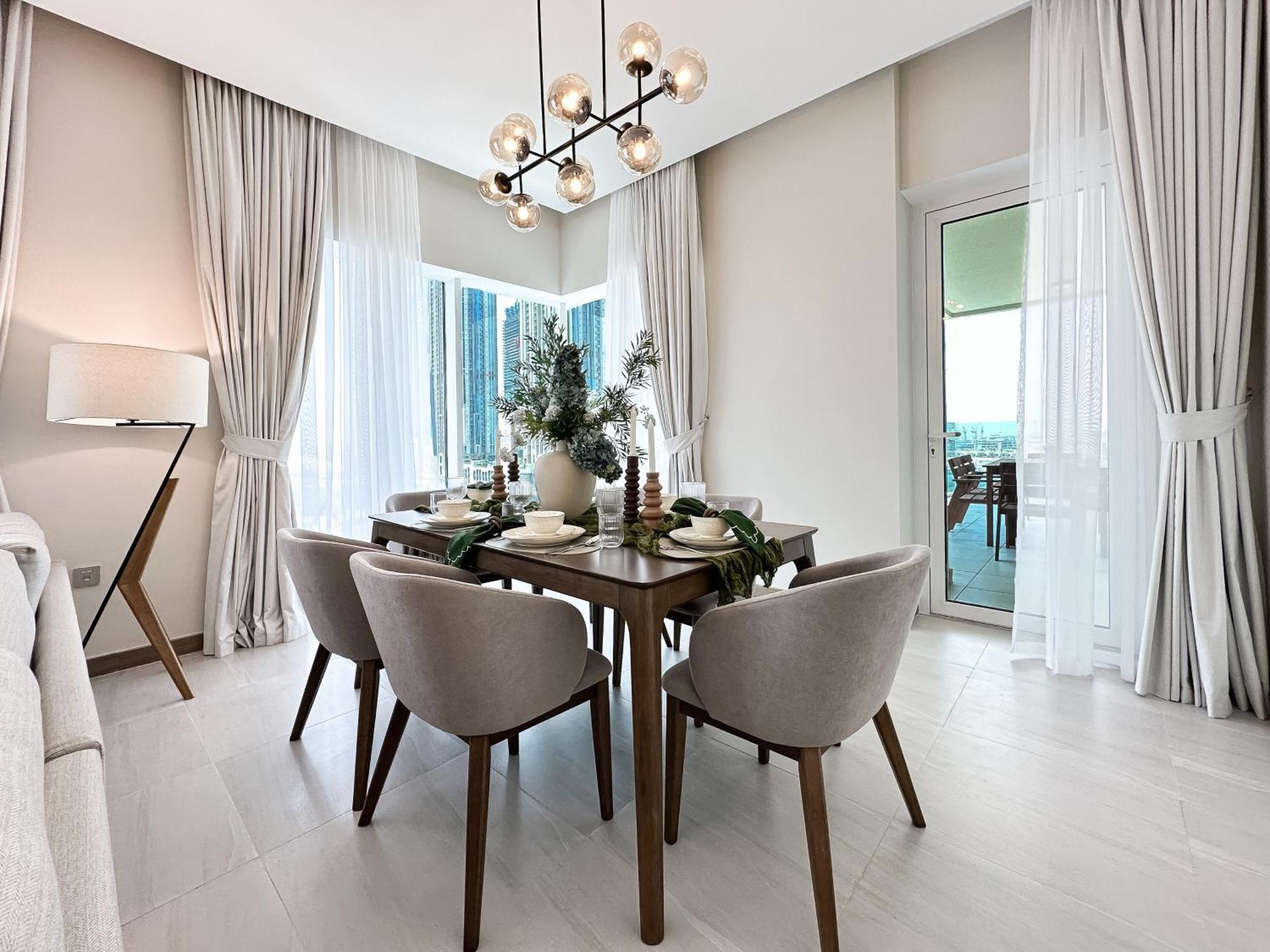 Apartment Trophy-ride In Equestrian Elegance W Private Entr